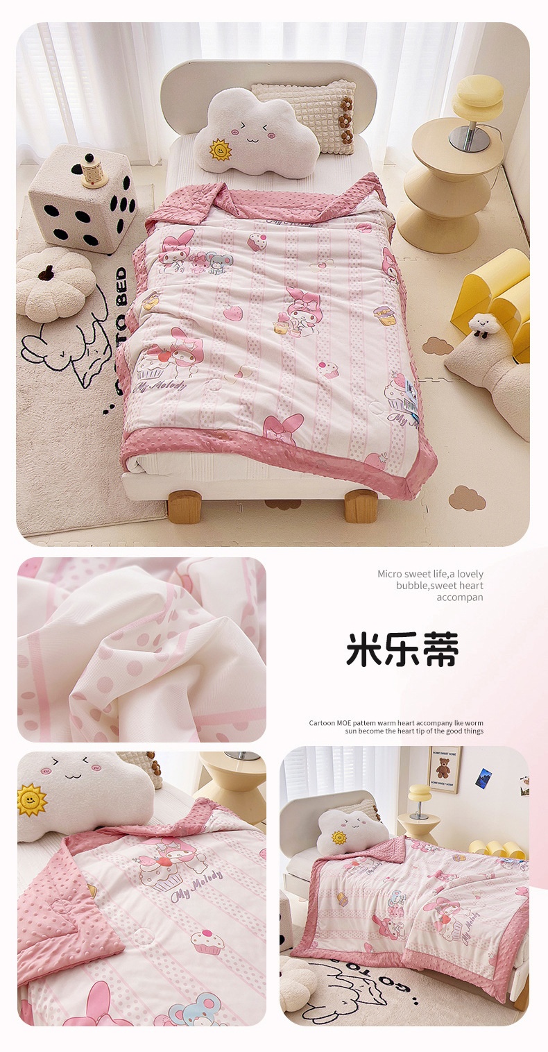 24HA610.29 -CHĂN HOẠT HÌNH MICKEY SANRIO CHO BÉ