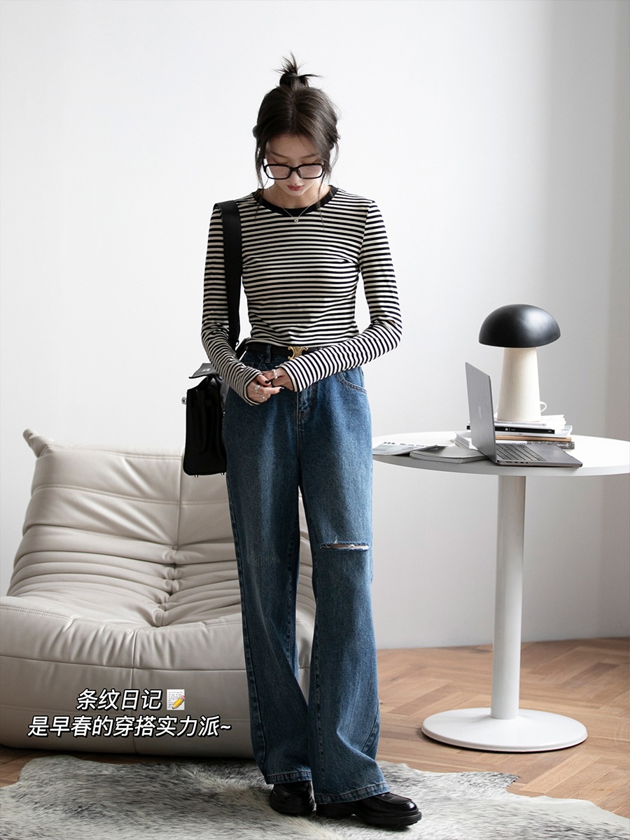 24HA2310.15 - ÁO THUN KẺ NGANG NỮ