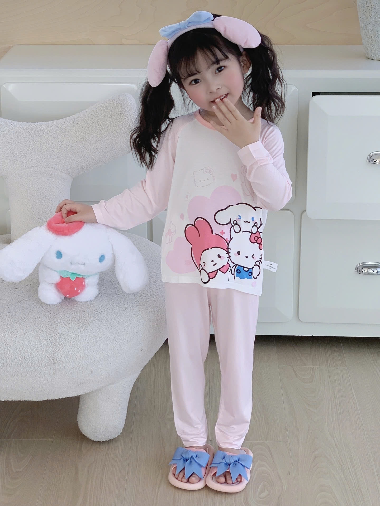 24HA2310.23 - BỘ MODAL MẶC NHÀ CHO BÉ MOMO MOKOO