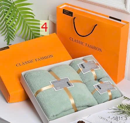 24HA1811.31 - HỘP QUÀ LƯU NIỆM KHĂN NHUNG SAN HÔ