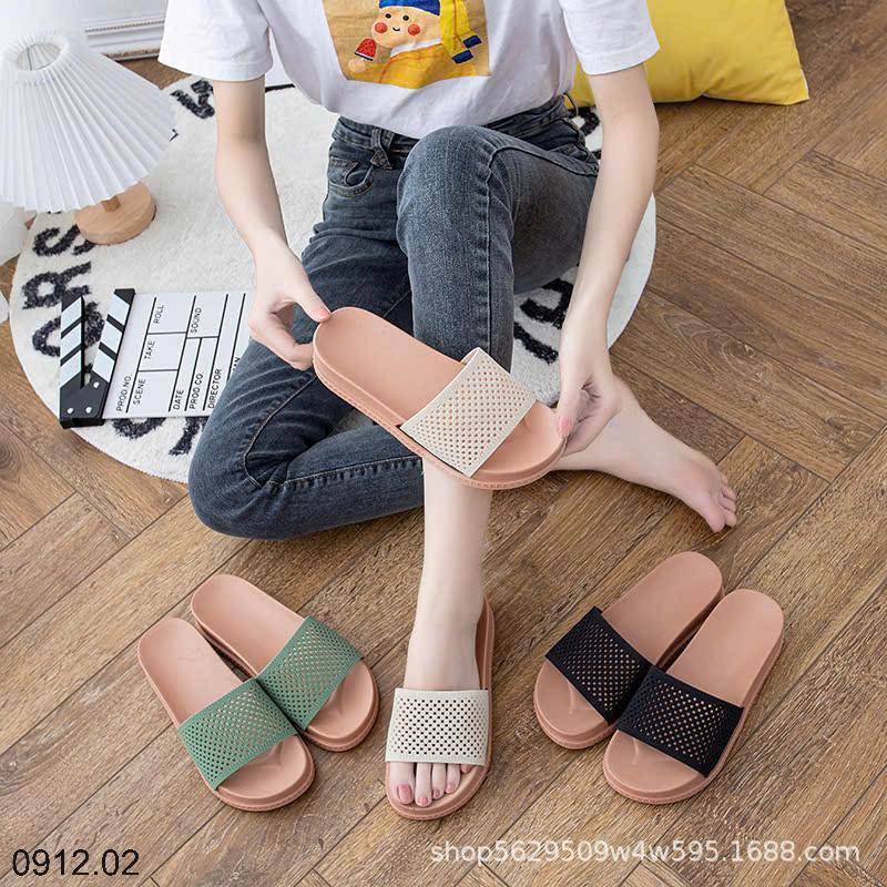 24HA0912.02 - DÉP LÊ NỮ
