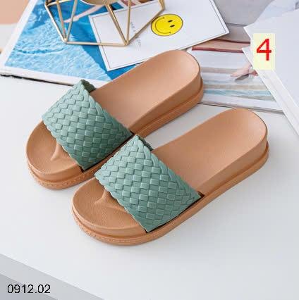 24HA0912.02 - DÉP LÊ NỮ