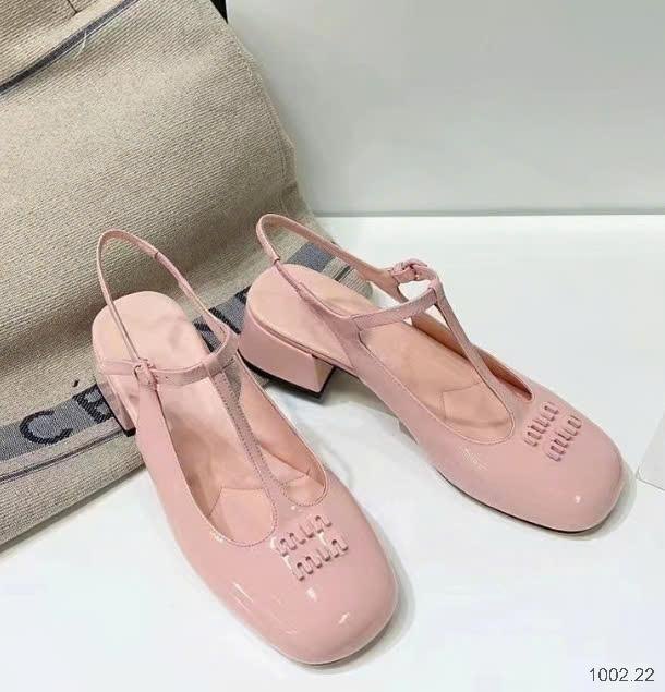 25HA1002.22 - GIÀY MIUMIU GÓT VUÔNG DA BÓNG NỮ