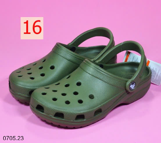 25HA0705.23 - SỤC CROCS LỖ CHO BÉ YÊU