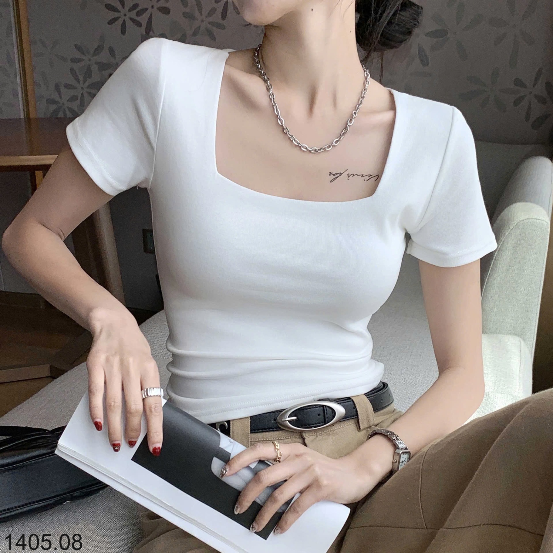 25HA1405.08 - ÁO THUN CỔ VUÔNG CHO NỮ