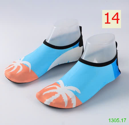 25HA1305.17 - GIÀY CHỐNG NẮNG ĐI TRÊN CÁT CHO BÉ