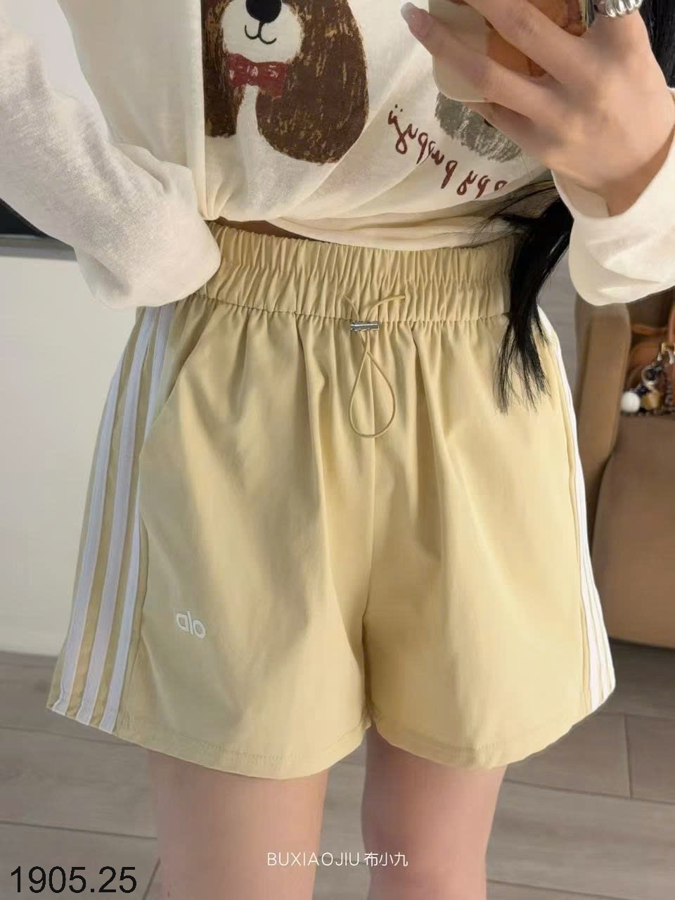 25HA1905.25 - QUẦN SHORT THỂ THAO 2 SỌC HÔNG NỮ