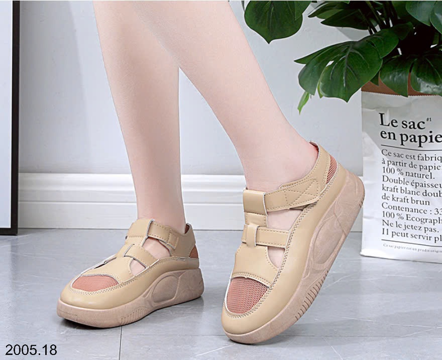 25HA2005.18 - GIÀY VELCRO RỖNG LỖ CHO NỮ