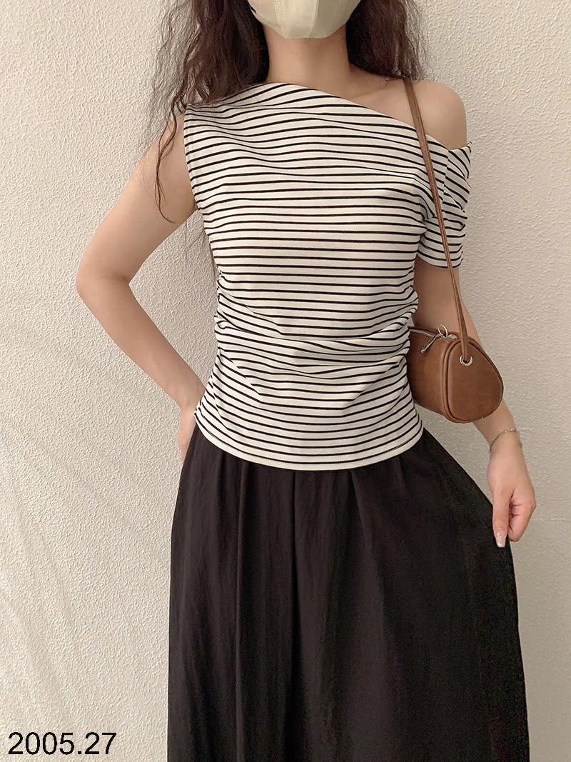 25HA2005.27 - ÁO THUN CỔ ĐỔ XẾP LY