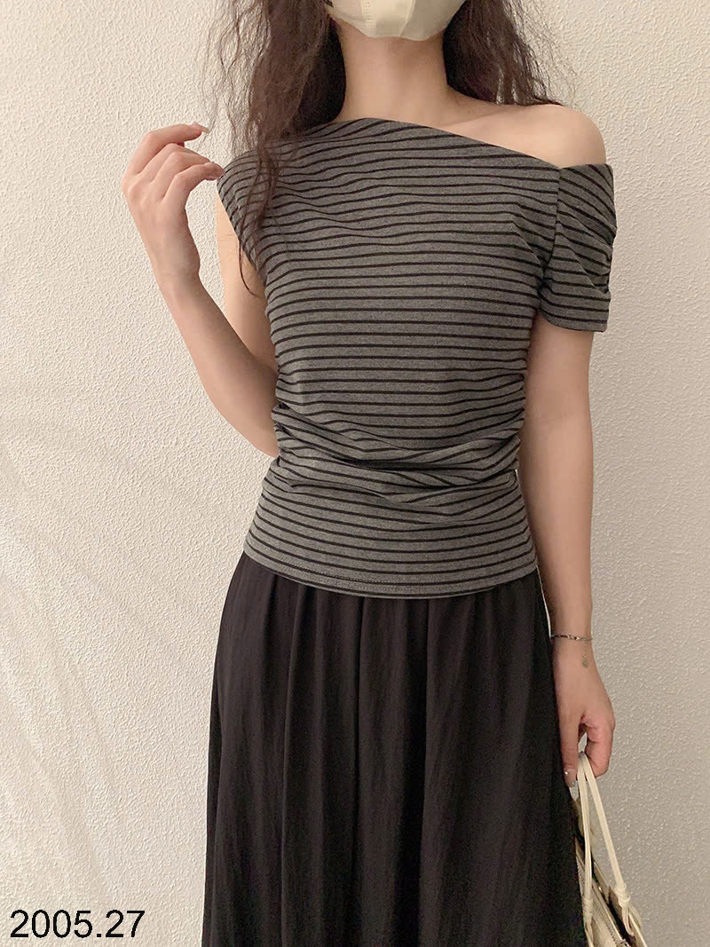 25HA2005.27 - ÁO THUN CỔ ĐỔ XẾP LY