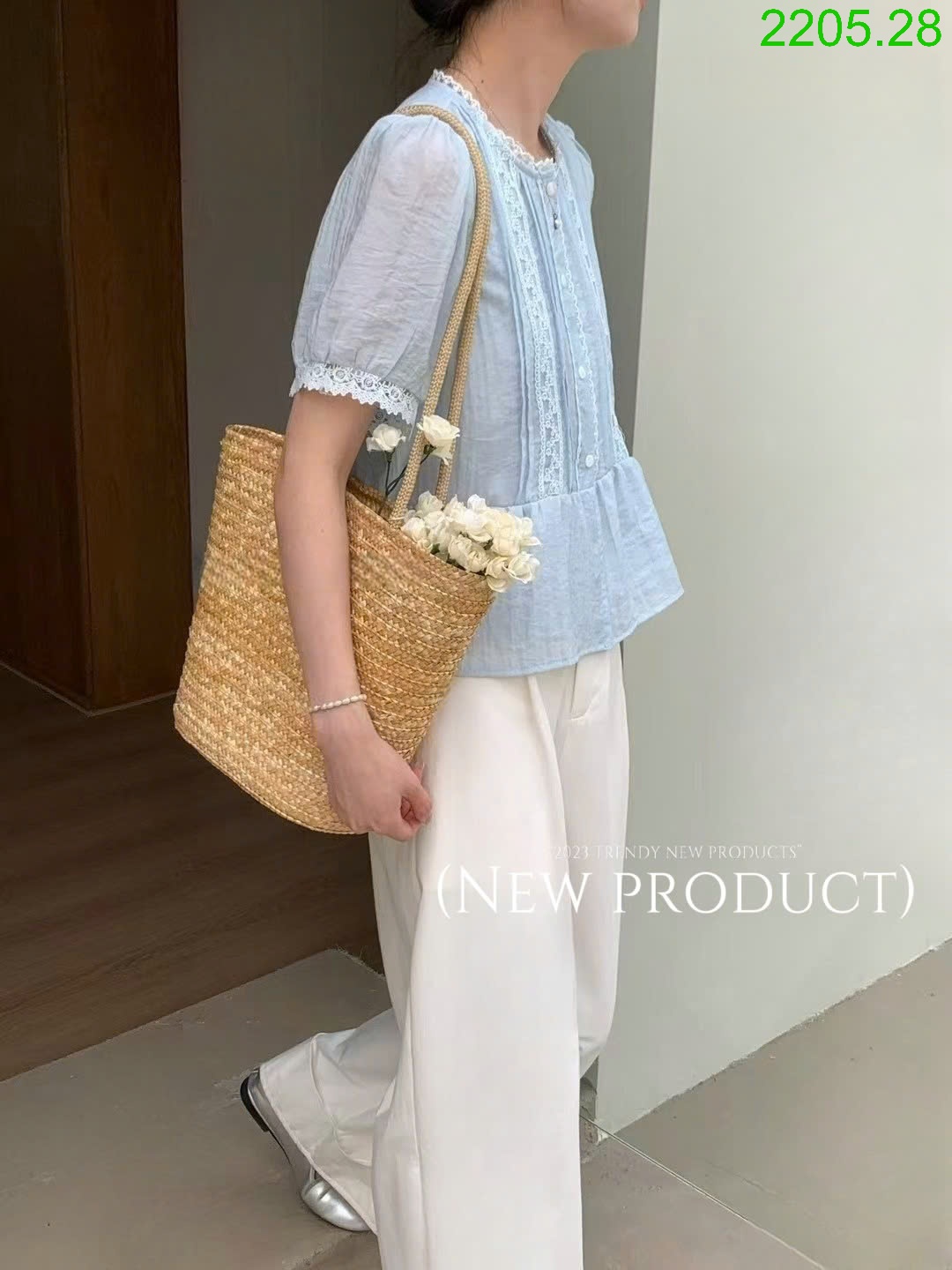 25HA2205.28 - ÁO SƠ MI BABYDOLL NỮ