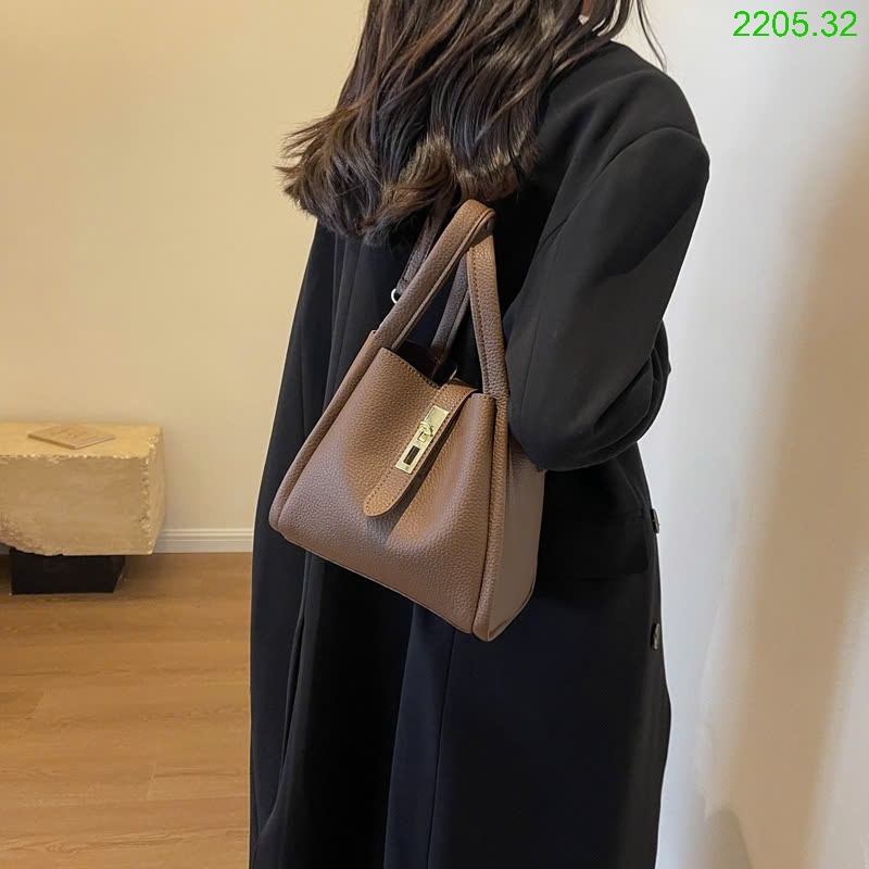 25HA2205.32 - TÚI ĐEO VAI RETRO CHO NỮ