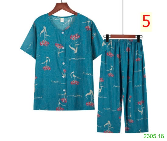 25HA2305.16 - BỘ TRUNG NIÊN LỬNG CÀI CÚC CHO MẸ