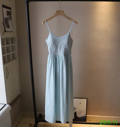 25HA2305.11 - VÁY 2S KÈM ĐỆM NGỰC NỮ