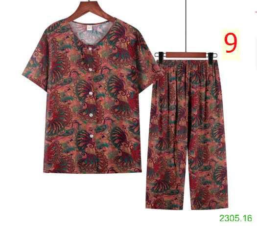 25HA2305.16 - BỘ TRUNG NIÊN LỬNG CÀI CÚC CHO MẸ