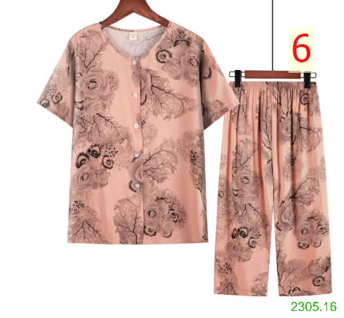 25HA2305.16 - BỘ TRUNG NIÊN LỬNG CÀI CÚC CHO MẸ