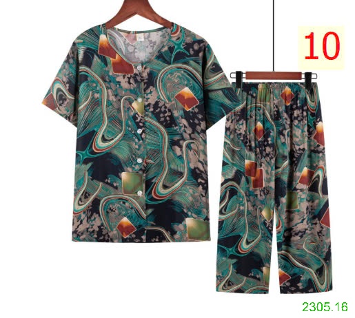 25HA2305.16 - BỘ TRUNG NIÊN LỬNG CÀI CÚC CHO MẸ