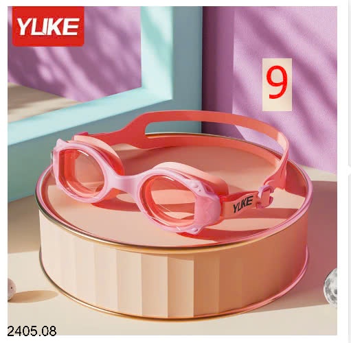 25HA2405.08 - KÍNH BƠI CHỐNG SƯƠNG MÙ KÈM HỘP YUKE CHO BÉ