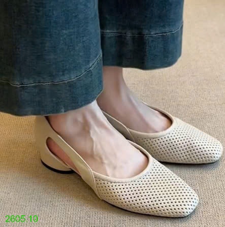 25HA2605.10 - GIÀY LỖ THOÁNG KHÍ NỮ