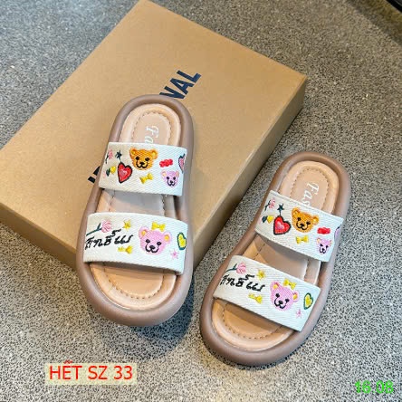 25HA16.08 - DÉP SANDAL HOẠT HÌNH ĐẾ MỀM BÉ GÁI