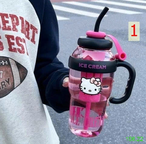 25HA106.22 - BÌNH UỐNG NƯỚC HELLO KITTY SIÊU XINH