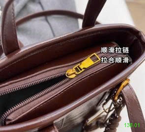 25HA136.01 - TÚI XÁCH NHỎ CỔ ĐIỂN CAO CẤP