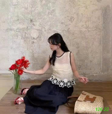 25HA126.22 - ÁO DỆT KIM SÁT NÁCH THÊU HOA