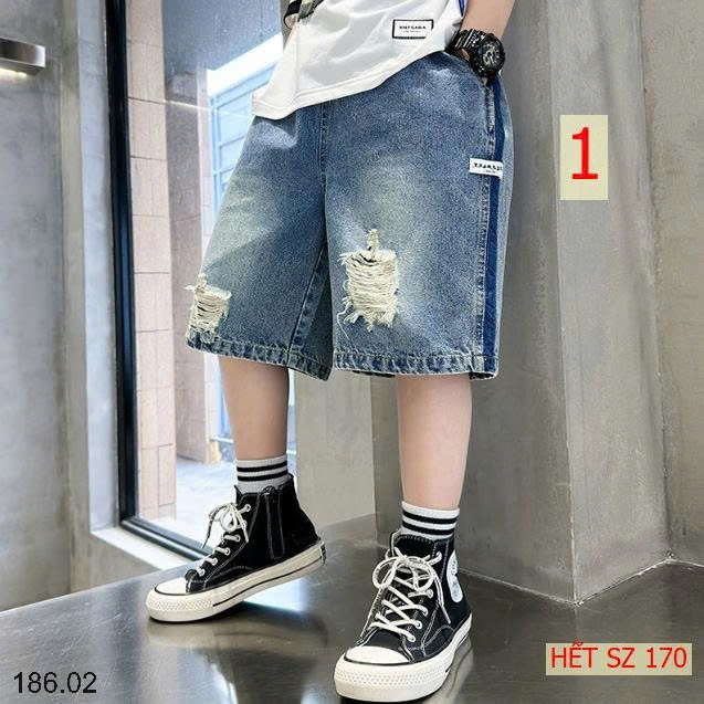 25HA186.02 - SHORT JEAN BÉ TRAI