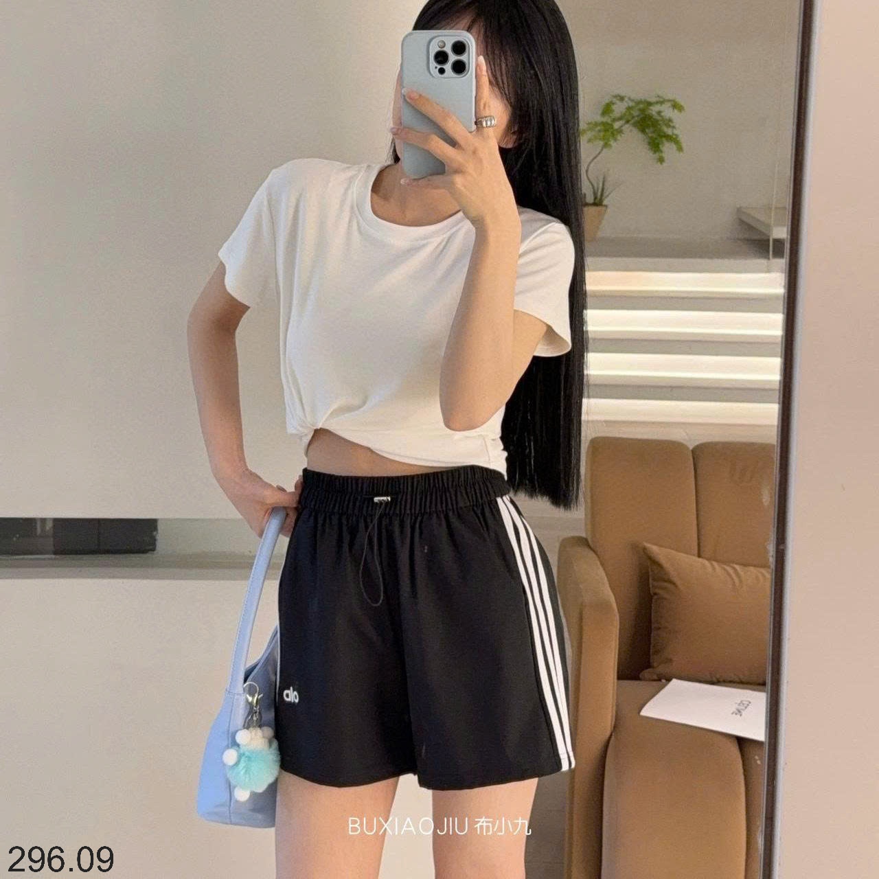 25HA296.09 - QUẦN SHORT KẺ NỮ THỂ THAO