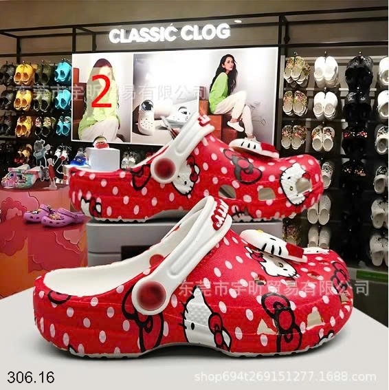 25HA306.16 - SỤC CROCS HỌA TIẾT