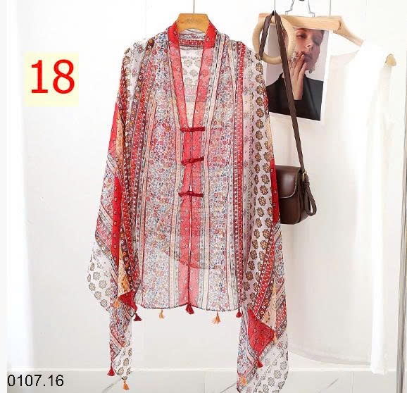 25HA0107.16 - KHĂN CHOÀNG HOẠ TIẾT