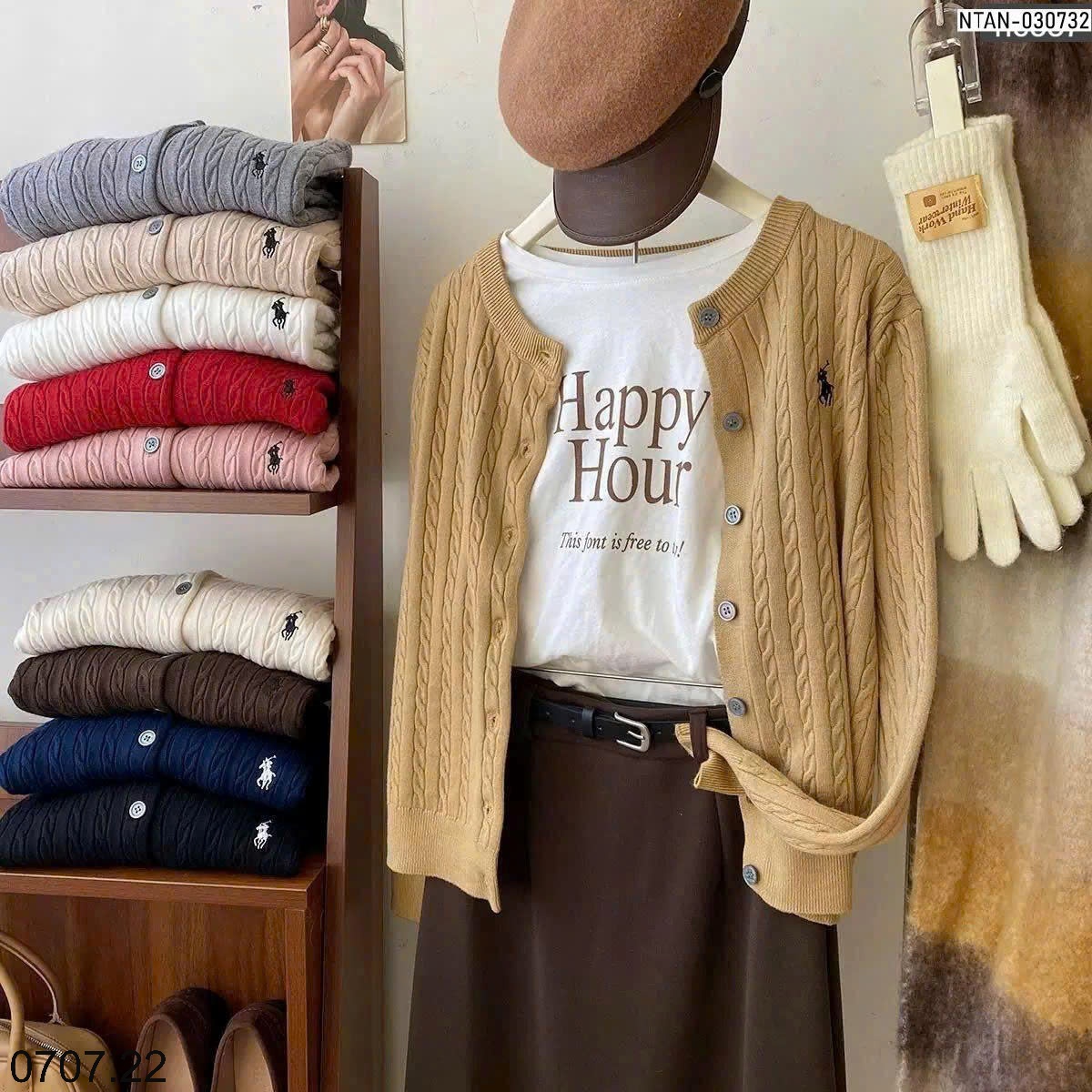 25HA0707.22 - ÁO LEN CARDIGAN THÊU HÌNH NGỰA