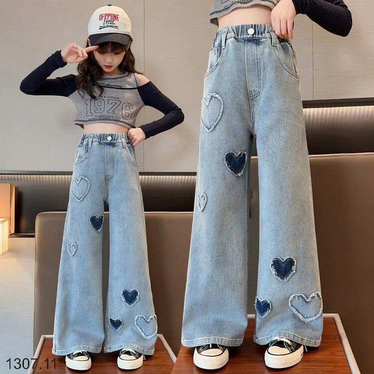 25HA1307.11 - JEAN ỐNG RỘNG TIM BÉ GÁI