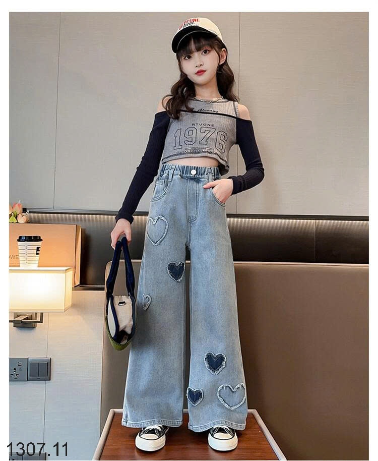 25HA1307.11 - JEAN ỐNG RỘNG TIM BÉ GÁI