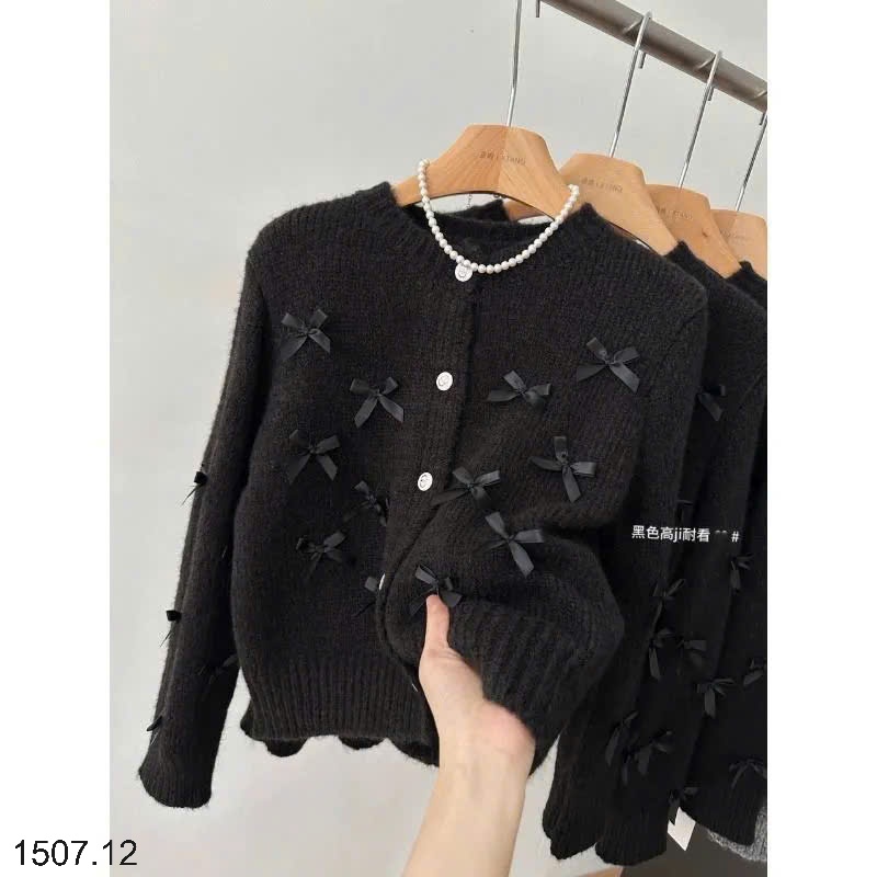 25HA1507.12 - ÁO LEN CARDIGAN ĐÍNH NƠ CHO NỮ