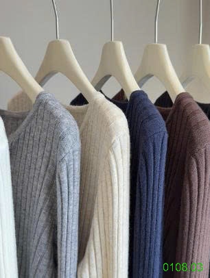 25HA0108.03 - ÁO CARDIGAN DỆT KIM GÂN CỔ V