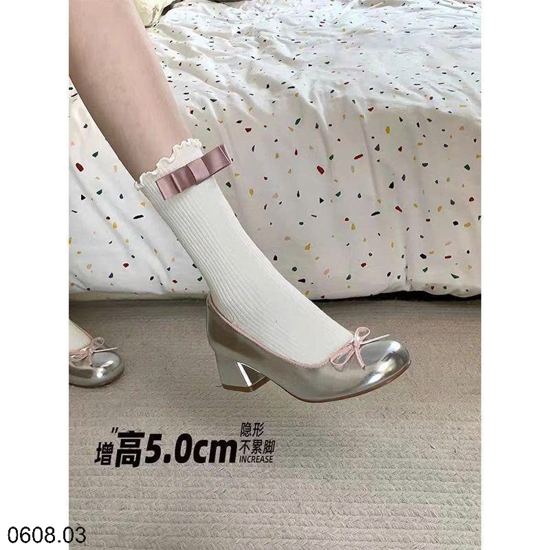 25HA0608.03 - GIÀY GÓT VUÔNG MŨI TRÒN ĐÍNH NƠ