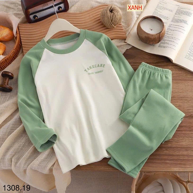 25HA1308.19 - BỘ NỈ NHUNG TUYẾT CHO BÉ SIZE ĐẠI