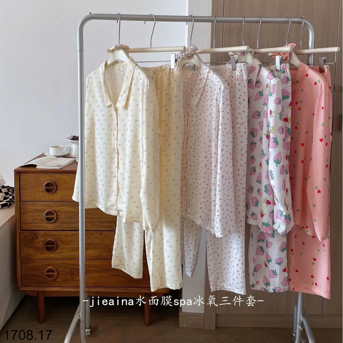 25HA1708.17 - BỘ PIZAMA MẶC NHÀ JIEAINA KÈM DÂY BUỘC TÓC