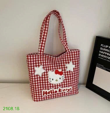 25HA2108.18 - TÚI ĐEO VAI HELLO KITTY