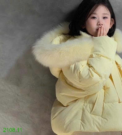 25HA2108.11 - ÁO KHOÁC LÔNG VŨ CỔ LÔNG BÉ GÁI