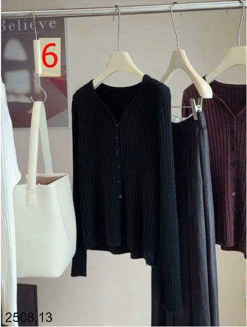 25HA2508.13 - ÁO CARDIGAN DỆT KIM GÂN CỔ V NHÀ ANNA