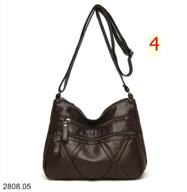 25HA2808.05 - TÚI ĐEO CHÉO DA MỀN TRUNG NIÊN