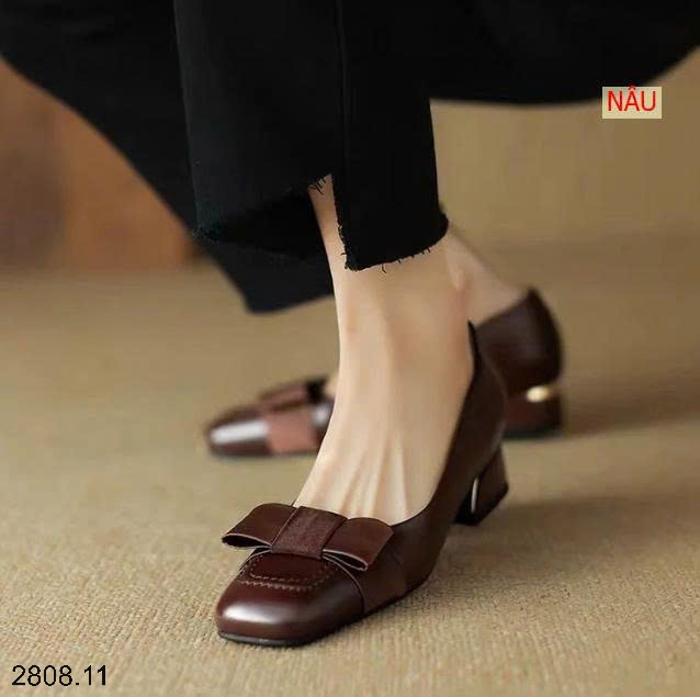 25HA2808.11 - GIÀY GÓT VUÔNG ĐẾ THẤP