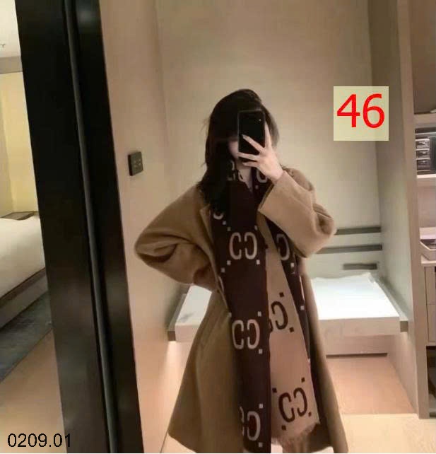 25HA0209.01 - KHĂN CHOÀNG MÙA ĐÔNG