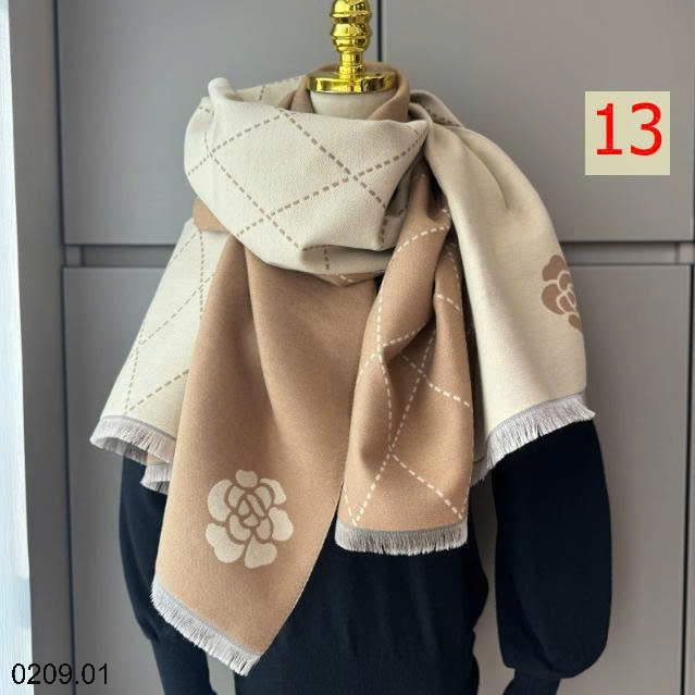 25HA0209.01 - KHĂN CHOÀNG MÙA ĐÔNG