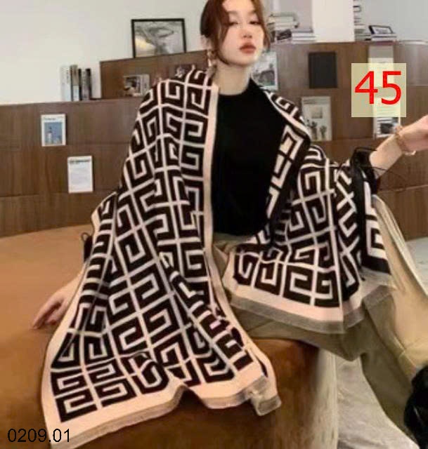25HA0209.01 - KHĂN CHOÀNG MÙA ĐÔNG