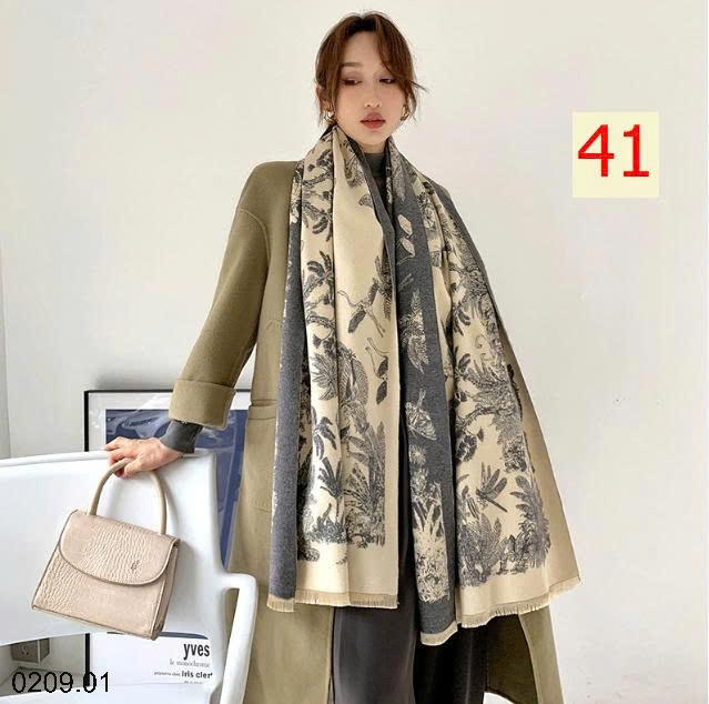 25HA0209.01 - KHĂN CHOÀNG MÙA ĐÔNG