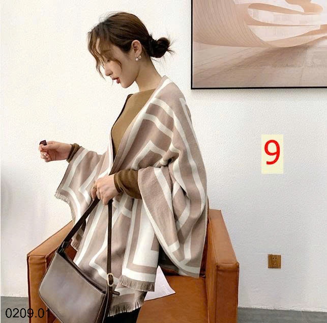 25HA0209.01 - KHĂN CHOÀNG MÙA ĐÔNG