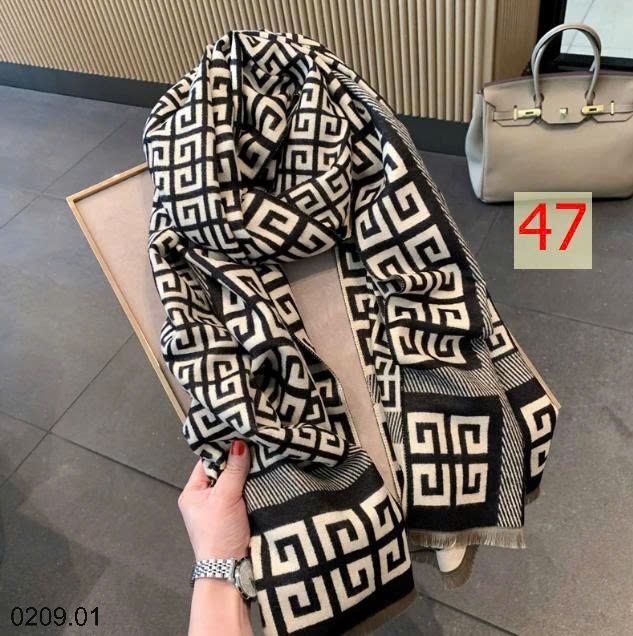 25HA0209.01 - KHĂN CHOÀNG MÙA ĐÔNG